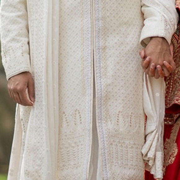 Kora by Nilesh Mitesh Cream Wedding Sherwani - Custom - Size 42 - Picture 4 of 4